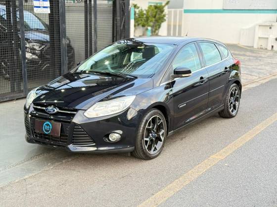 FORD FOCUS 2.0 TITANIUM PLUS HATCH 16V FLEX 4P AUTO FORD FOCUS 2.0 TITANIUM PLUS HATCH 16V FLEX 4P AUTO